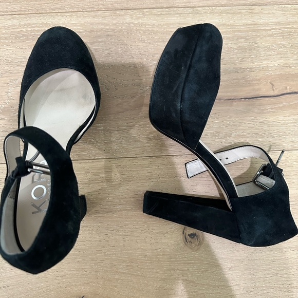 Michael Kors platform heels - Picture 4 of 6